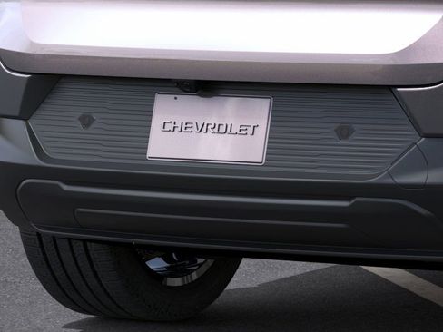 New 2026 Chevrolet Equinox EV LT image 37