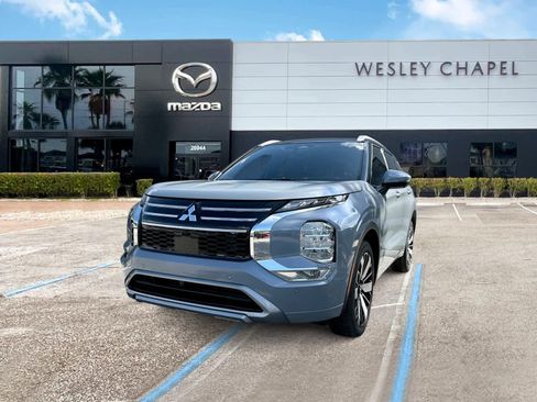 Used 2025 Mitsubishi Outlander SEL FWD image 1