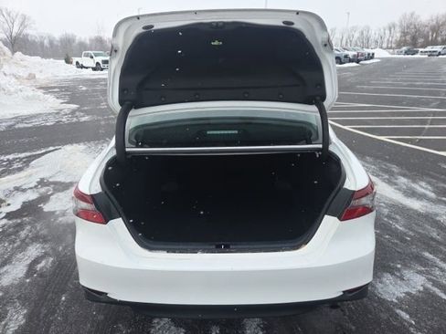 Used 2024 Toyota Camry LE image 15