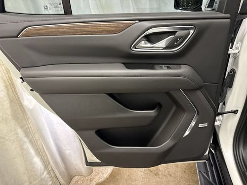 Certified 2024 Chevrolet Tahoe High Country w/ Advanced Technology Package AWD/4WD image 29