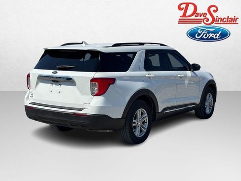 Used 2020 Ford Explorer XLT AWD/4WD image 7