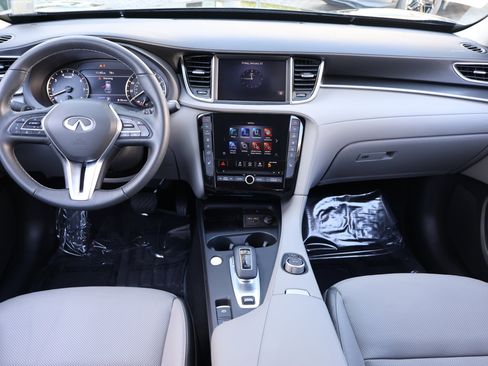 Certified 2025 INFINITI QX50 Luxe image 18
