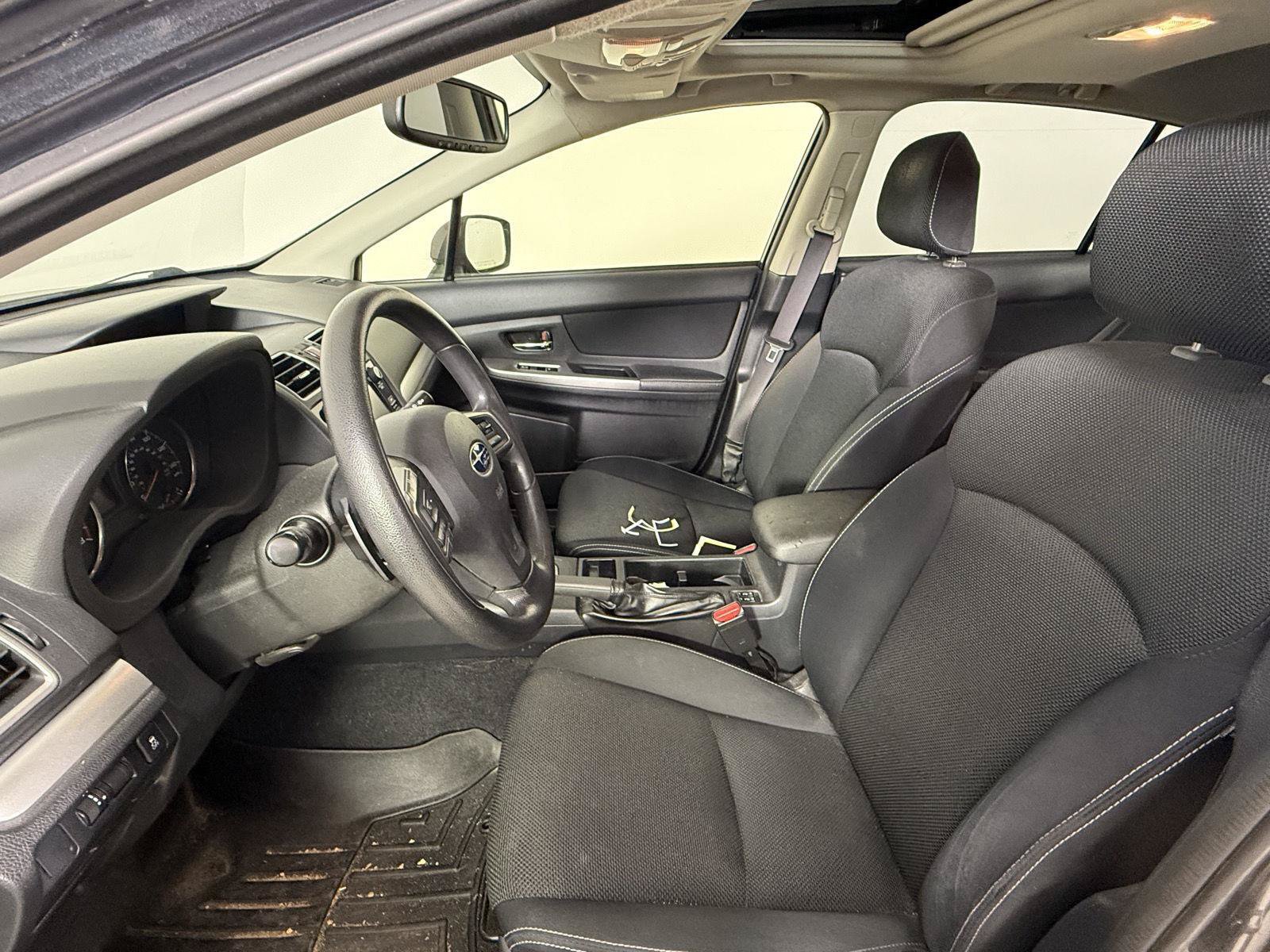 Used 2015 Subaru Crosstrek 2.0i Premium w/ Moonroof Package AWD/4WD image 9