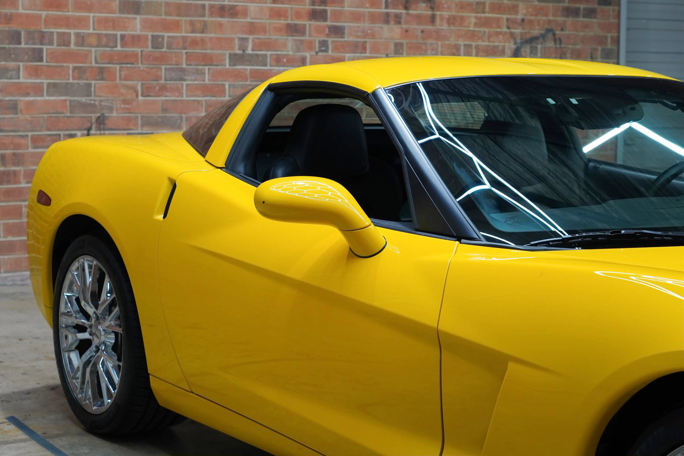 Used 2012 Chevrolet Corvette Coupe w/ Roof Package RWD image 32