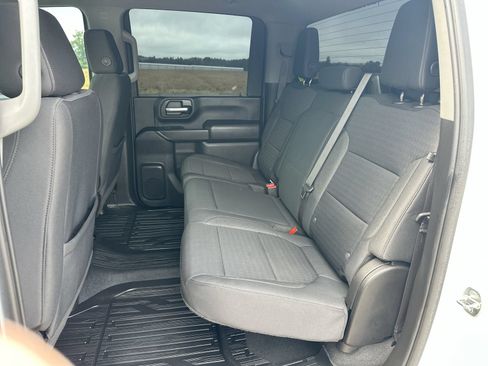 Used 2023 Chevrolet Silverado 2500 Custom w/ Custom Convenience Package AWD/4WD image 21