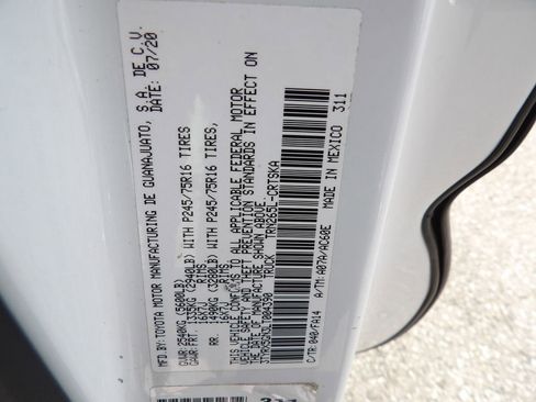 Used 2020 Toyota Tacoma SR image 28