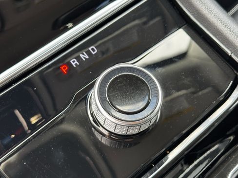 Used 2023 Jeep Grand Cherokee Limited w/ Black Appearance Package image 22