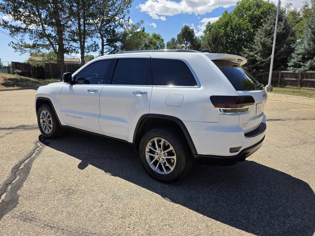 Used 2016 Jeep Grand Cherokee Limited AWD/4WD image 3