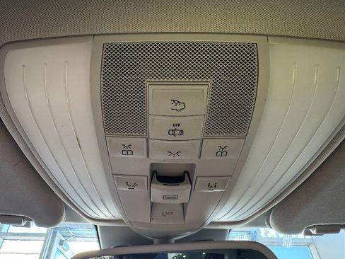 Used 2014 Mercedes-Benz E 350 Sport image 19