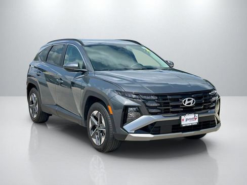 Used 2026 Hyundai Tucson SEL FWD image 3