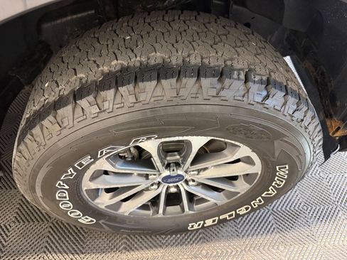Used 2019 Ford F150 Lariat AWD/4WD image 46