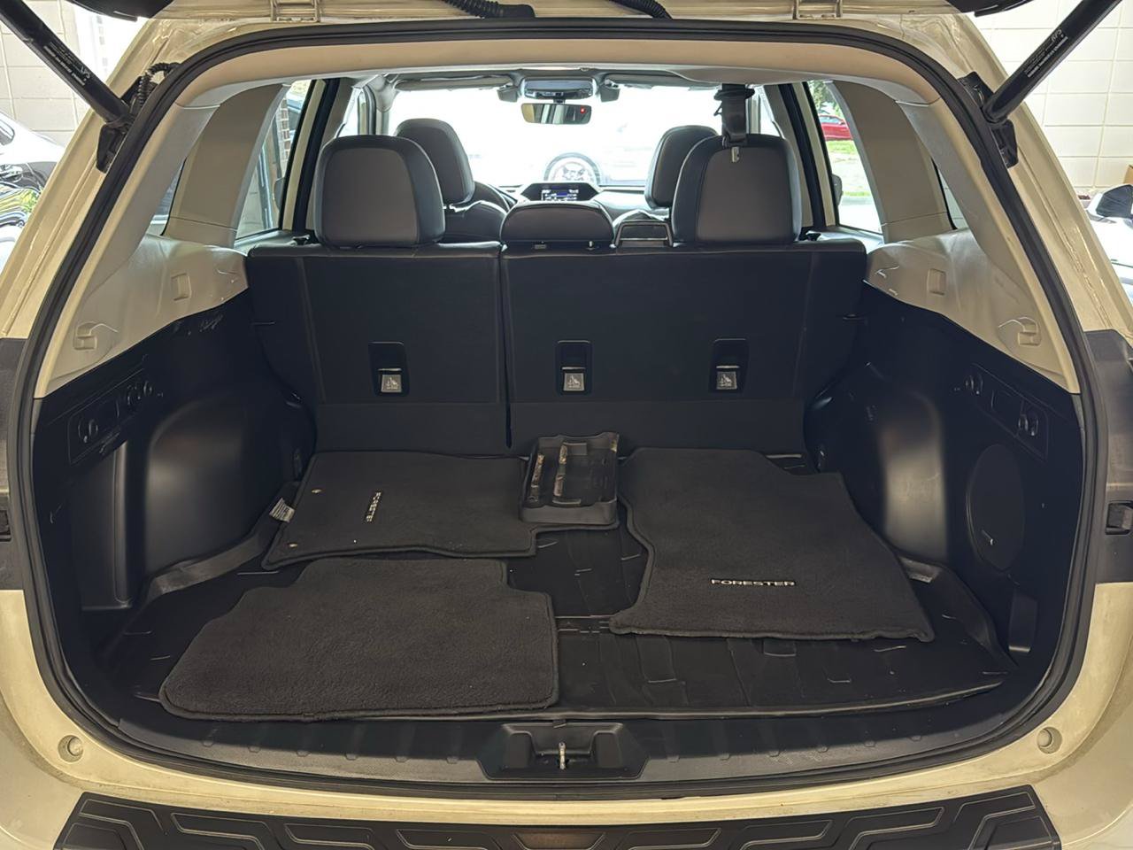 Used 2021 Subaru Forester Limited AWD/4WD image 27
