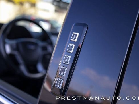 Used 2022 Ford F350 Platinum w/ FX4 Off-Road Package image 52