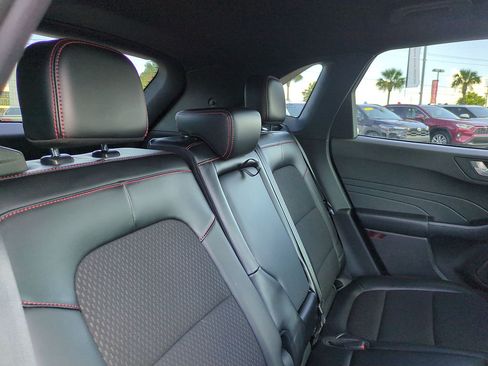 Used 2024 Ford Escape ST-Line w/ Cold Weather Package FWD image 31