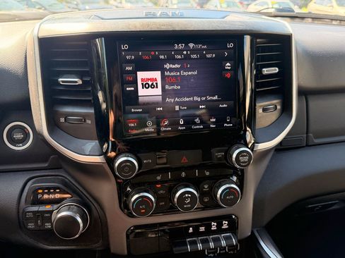 Used 2019 RAM 1500 Big Horn AWD/4WD image 30