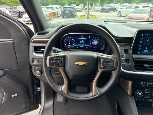 Used 2023 Chevrolet Tahoe High Country AWD/4WD image 23