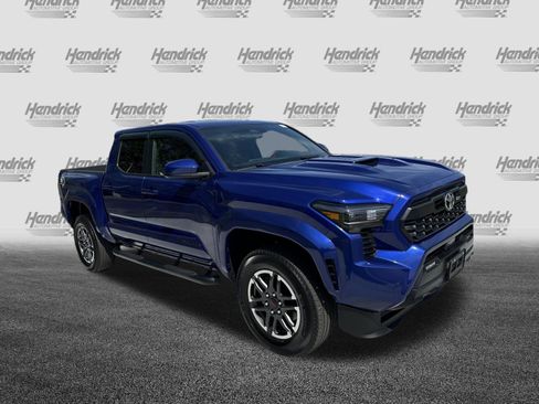 Used 2024 Toyota Tacoma TRD Sport RWD image 2