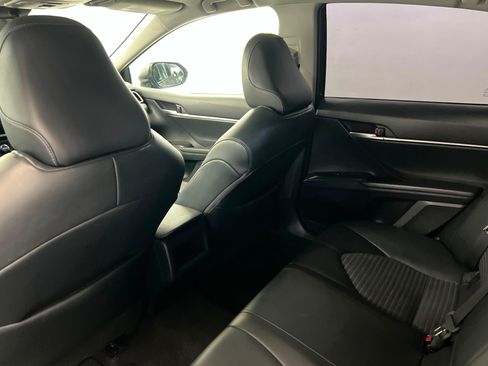 Used 2024 Toyota Camry SE FWD image 19