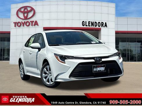New 2026 Toyota Corolla LE FWD image 2