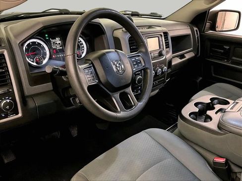 Used 2018 RAM 1500 Express w/ Black Ram 1500 Express Group AWD/4WD image 13
