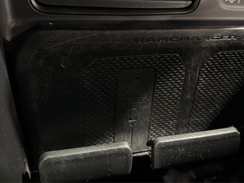 Used 2022 RAM 1500 Laramie w/ Night Edition AWD/4WD image 37