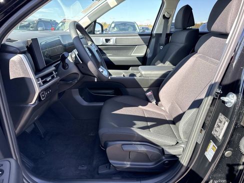 New 2026 Hyundai Santa Fe SE image 9