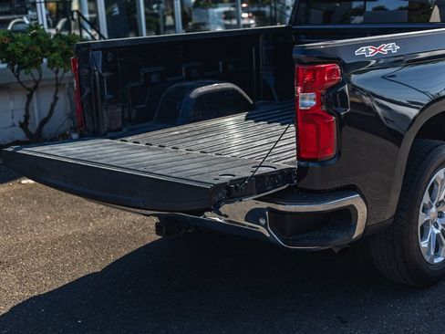 Used 2024 Chevrolet Silverado 1500 LTZ w/ LTZ Convenience Package II AWD/4WD image 7