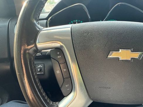 Used 2017 Chevrolet Traverse LT AWD/4WD image 18