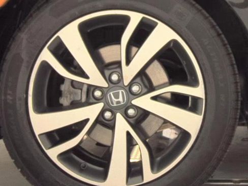 Used 2023 Honda Odyssey Touring image 8