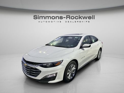 Used 2024 Chevrolet Malibu LT image 4