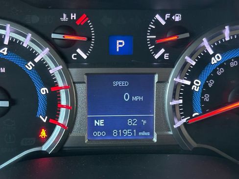 Used 2017 Toyota 4Runner Limited AWD/4WD image 24