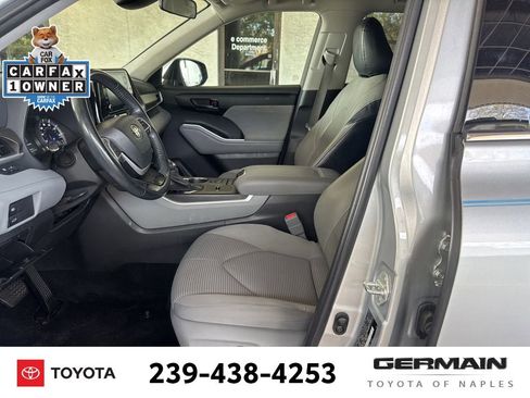 Used 2022 Toyota Highlander LE image 13