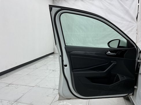 Used 2019 Volkswagen Jetta GLI FWD image 18