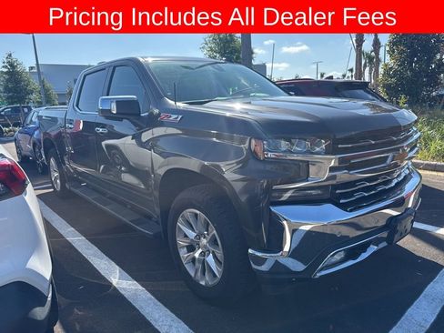 Used 2021 Chevrolet Silverado 1500 LTZ w/ LTZ Premium Package AWD/4WD image 3