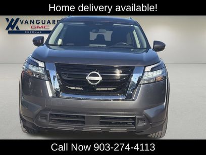 Used 2025 Nissan Pathfinder SV