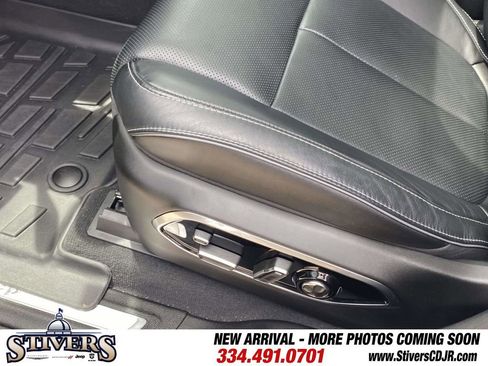 Used 2024 Jeep Grand Cherokee Overland w/ Adv Protech Group III AWD/4WD image 51