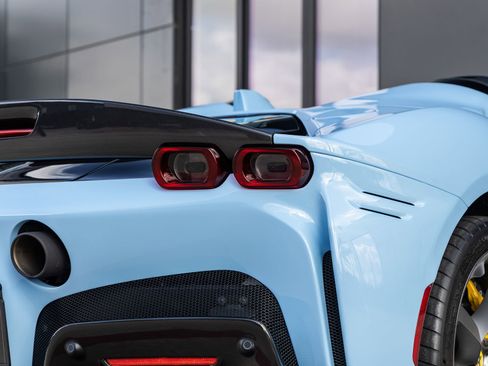 Used 2024 Ferrari SF90 Spider AWD/4WD image 17