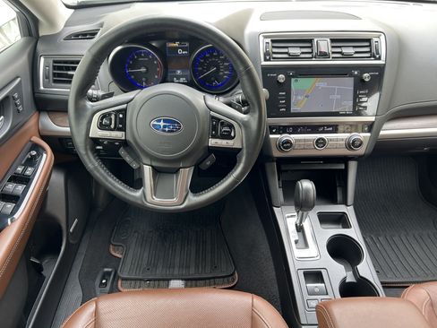 Used 2017 Subaru Outback 2.5i Touring w/ Popular Package #5A AWD/4WD image 32