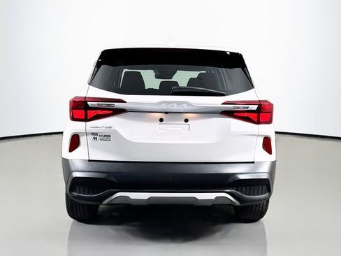 Used 2023 Kia Seltos LX image 7