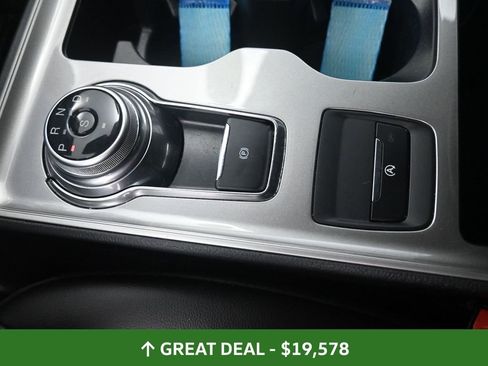 Used 2023 Ford Edge SEL image 32