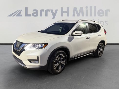 Used 2017 Nissan Rogue SL AWD/4WD image 1