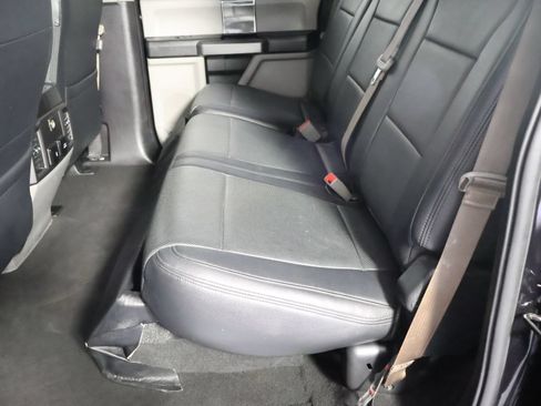 Used 2019 Ford F250 XLT w/ XLT Premium Package AWD/4WD image 40