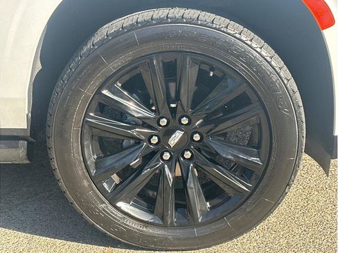 Used 2021 Cadillac Escalade ESV Sport Platinum image 9