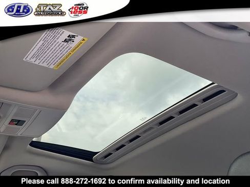 Used 2022 Volkswagen Passat 2.0T SE image 14