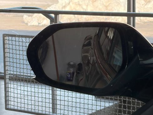 Used 2017 Toyota Prius Prime Premium image 32