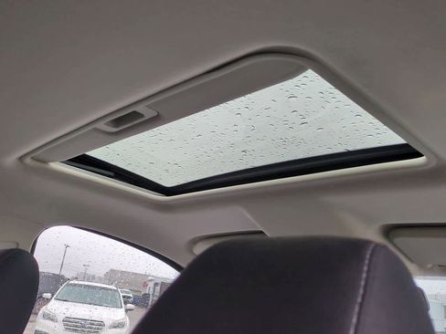 Used 2019 Ford EcoSport SE w/ SE Convenience Package image 21