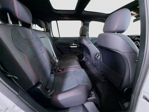 New 2026 Mercedes-Benz GLB 250 4MATIC image 30