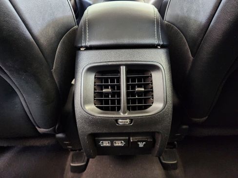 Used 2023 Jeep Cherokee Altitude Lux image 33