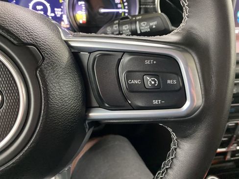 Used 2023 Jeep Wrangler Unlimited Sahara w/ Cold Weather Group image 39