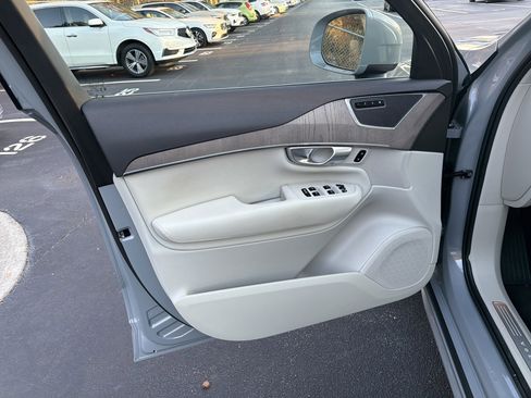 Certified 2024 Volvo XC90 B5 Plus w/ Protection Package Premier image 14